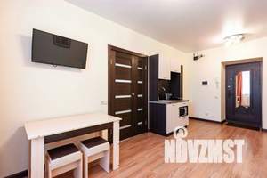 2-к квартира, посуточно, 40м2, 8/18 этаж