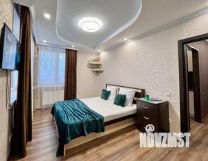 1-к квартира, посуточно, 35м2, 6/25 этаж