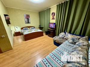 1-к квартира, посуточно, 40м2, 1/2 этаж
