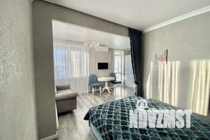 1-к квартира, посуточно, 35м2, 23/24 этаж