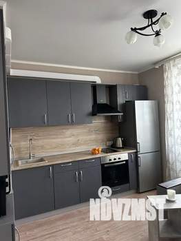 Студия квартира, посуточно, 37м2, 18/19 этаж