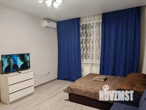 2-к квартира, посуточно, 50м2, 19/25 этаж