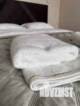 Студия квартира, посуточно, 44м2, 10/17 этаж