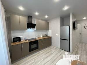 1-к квартира, посуточно, 50м2, 22/25 этаж