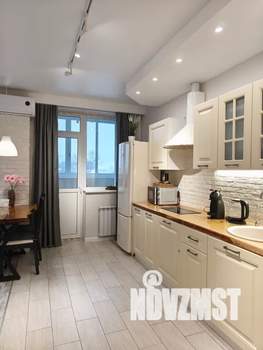 1-к квартира, посуточно, 37м2, 7/18 этаж