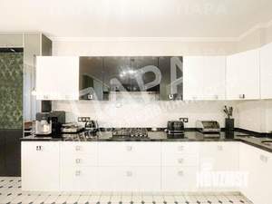 4-к квартира, на длительный срок, 135м2, 9/10 этаж