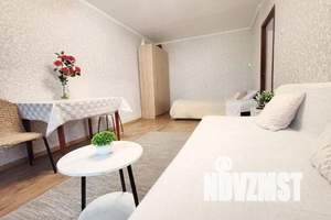 2-к квартира, посуточно, 46м2, 1/9 этаж