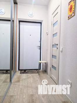 Студия квартира, посуточно, 32м2, 8/24 этаж