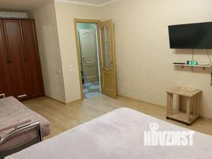 1-к квартира, посуточно, 37м2, 1/10 этаж