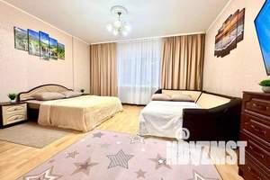 2-к квартира, посуточно, 71м2, 1/10 этаж