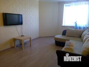 1-к квартира, посуточно, 42м2, 19/27 этаж