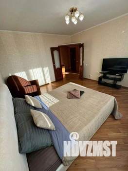 1-к квартира, посуточно, 47м2, 1/1 этаж