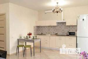 1-к квартира, посуточно, 42м2, 1/18 этаж