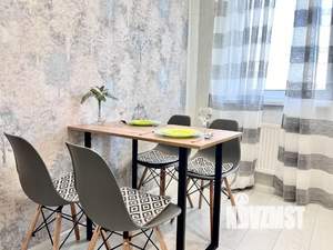 2-к квартира, посуточно, 63м2, 18/25 этаж