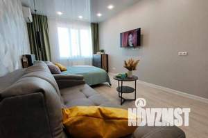 1-к квартира, посуточно, 42м2, 19/24 этаж