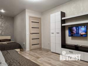 1-к квартира, посуточно, 37м2, 16/16 этаж