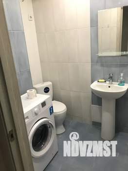 Студия квартира, посуточно, 37м2, 13/25 этаж