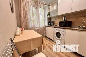 1-к квартира, посуточно, 28м2, 4/9 этаж