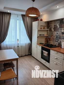 1-к квартира, посуточно, 39м2, 3/3 этаж