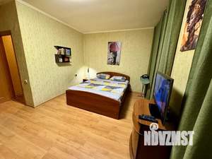 1-к квартира, посуточно, 40м2, 1/2 этаж