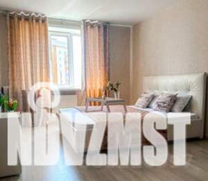 2-к квартира, посуточно, 60м2, 23/27 этаж