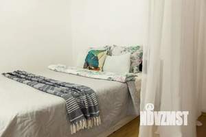 Студия квартира, посуточно, 42м2, 2/16 этаж