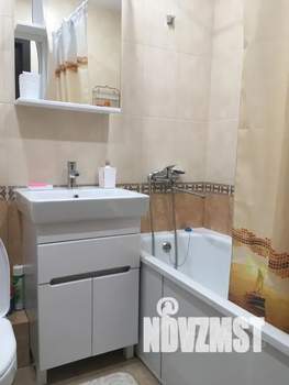 1-к квартира, посуточно, 42м2, 9/25 этаж