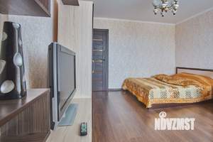 1-к квартира, посуточно, 40м2, 8/10 этаж