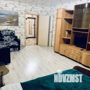 1-к квартира, посуточно, 53м2, 1/1 этаж