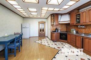 4-к квартира, на длительный срок, 174м2, 7/10 этаж