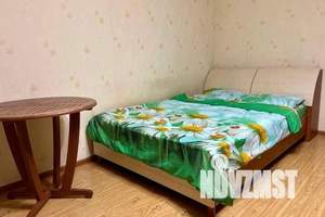 1-к квартира, посуточно, 47м2, 11/16 этаж