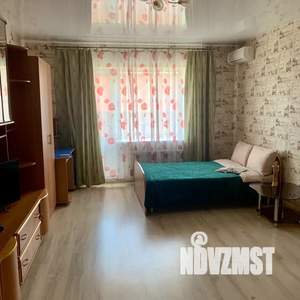 1-к квартира, посуточно, 53м2, 5/10 этаж