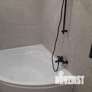 Студия квартира, посуточно, 26м2, 1/18 этаж