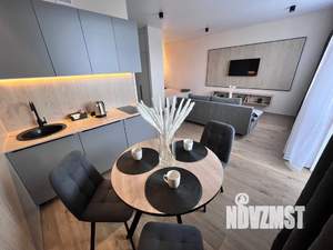 Студия квартира, посуточно, 35м2, 12/25 этаж