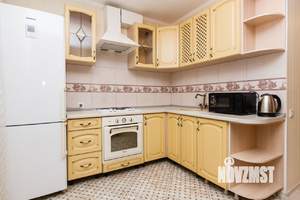 Студия квартира, посуточно, 45м2, 6/18 этаж
