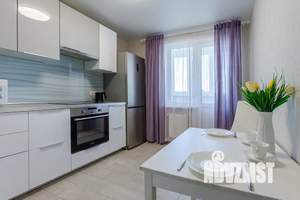 1-к квартира, посуточно, 49м2, 16/22 этаж