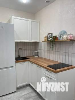 Студия квартира, посуточно, 25м2, 3/17 этаж