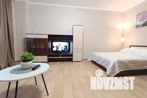 1-к квартира, посуточно, 41м2, 8/17 этаж