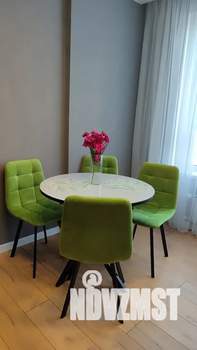 1-к квартира, посуточно, 37м2, 8/22 этаж