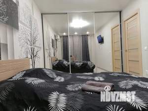 2-к квартира, посуточно, 57м2, 1/18 этаж