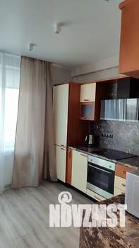 1-к квартира, посуточно, 43м2, 13/18 этаж