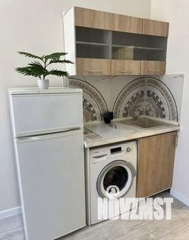 Студия квартира, посуточно, 20м2, 2/2 этаж