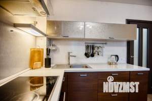 1-к квартира, посуточно, 47м2, 1/1 этаж