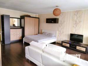 Студия квартира, посуточно, 35м2, 3/9 этаж