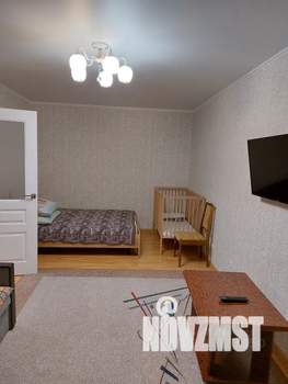 1-к квартира, посуточно, 40м2, 4/16 этаж