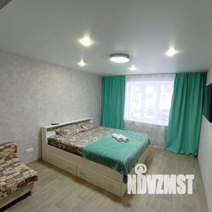 1-к квартира, посуточно, 38м2, 1/1 этаж