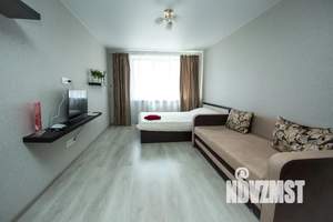 1-к квартира, посуточно, 40м2, 18/27 этаж