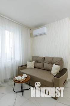 2-к квартира, посуточно, 70м2, 18/27 этаж