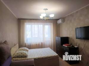 1-к квартира, посуточно, 38м2, 3/9 этаж
