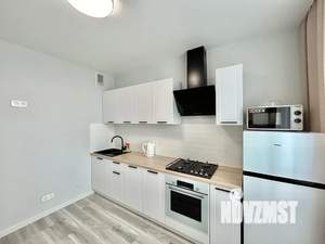 1-к квартира, посуточно, 39м2, 10/10 этаж